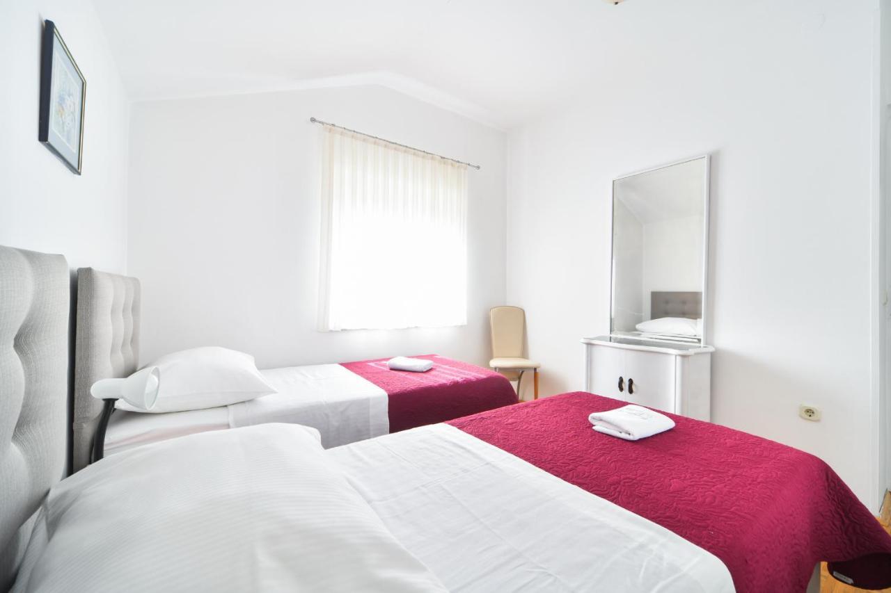 Apartments Martom Seline Exterior photo