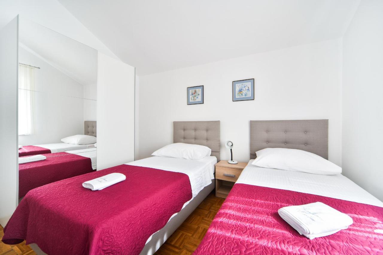 Apartments Martom Seline Exterior photo