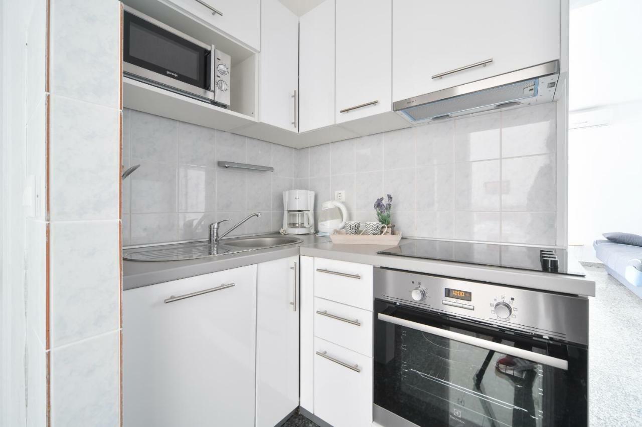 Apartments Martom Seline Exterior photo